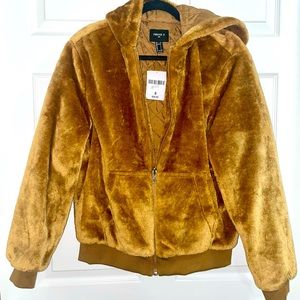 NEW Forever 21 Gold Faux Fur Coat